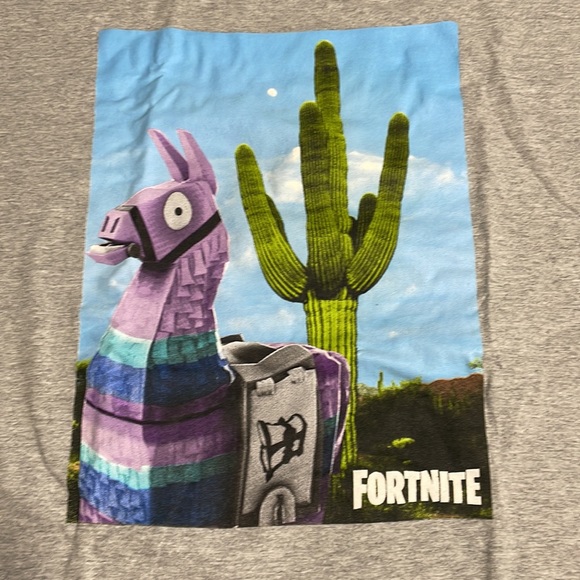 Fortnite tshirt - Picture 2 of 5